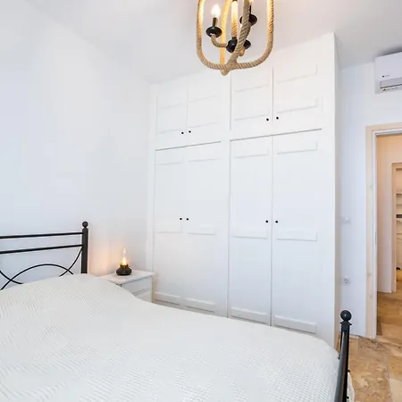 Сasa de vacaciones Axoni Windmill House