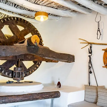 Axoni Windmill House * Othos