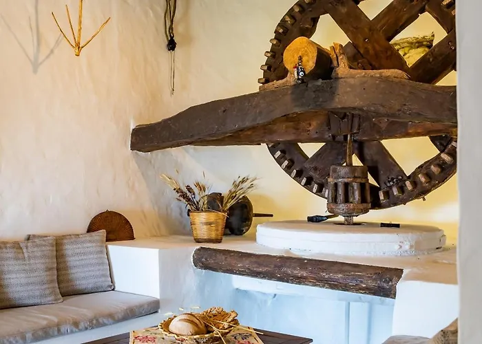 Axoni Windmill House بيت للعطل