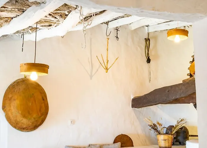 بيت للعطل Axoni Windmill House Othos